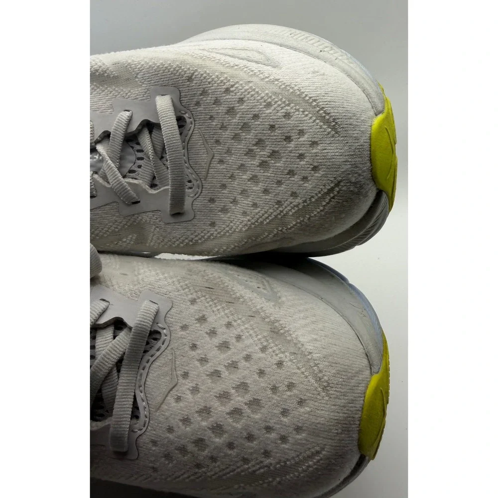 Hoka One One Clifton 8 Running Shoes Womens 6 Grey Good Athletic Sneaker